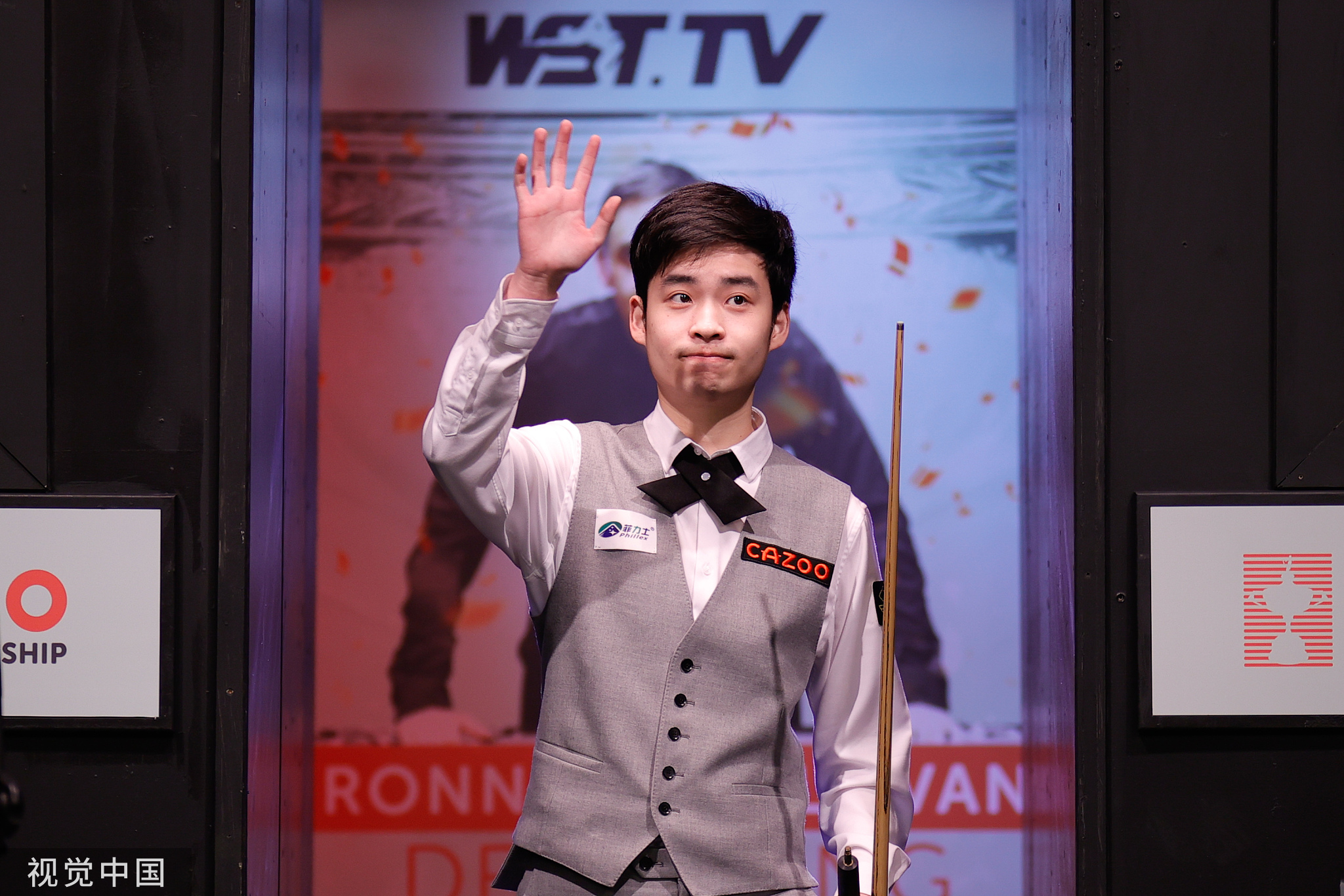 显得枯燥 显得枯燥