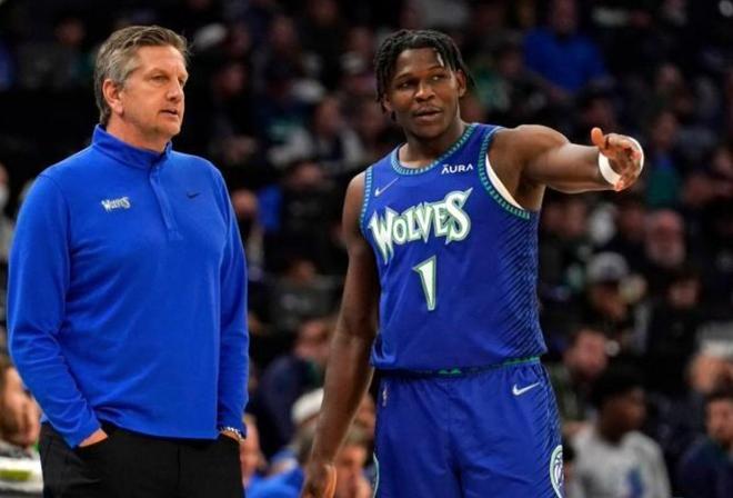 奇的辅佐 奇的辅佐